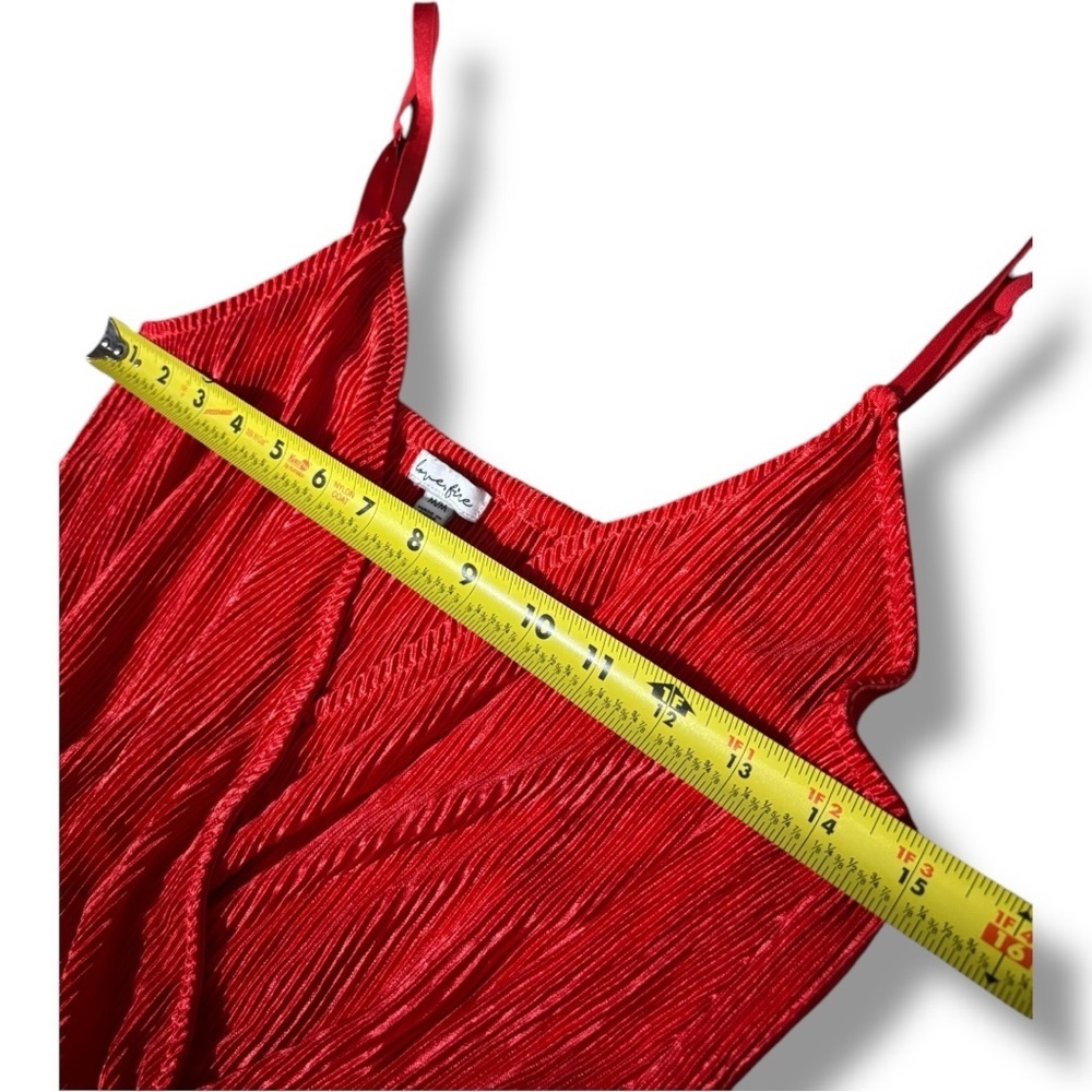 love, Fire Vibrant V Neck Wrap Style Top Sleeveless Flowy Red Wide Leg Jumpsuit - Picture 12 of 15